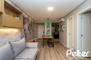 Apartamento à venda com 53m², 1 dormitório, 1 suíte, 1 vaga, no bairro Cristal em PORTO ALEGRE