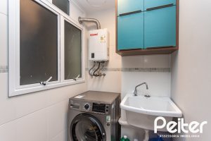 Apartamento à venda com 53m², 1 dormitório, 1 suíte, 1 vaga, no bairro Cristal em PORTO ALEGRE