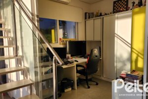 Casa em Condomínio à venda com 197m², 3 dormitórios, 1 suíte, 2 vagas, no bairro Vila Nova em PORTO ALEGRE