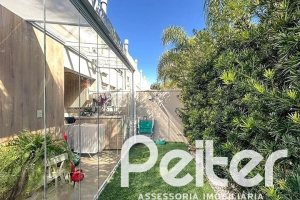 Casa em Condomínio à venda com 120m², 3 dormitórios, 1 suíte, 2 vagas, no bairro Vila Nova em PORTO ALEGRE