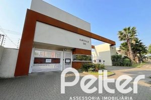 Casa em Condomínio à venda com 120m², 3 dormitórios, 1 suíte, 2 vagas, no bairro Vila Nova em PORTO ALEGRE