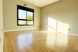 Casa em Condomínio à venda com 140m², 3 dormitórios, 3 suítes, 2 vagas, no bairro Tristeza em Porto Alegre