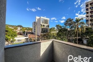 Casa em Condomínio à venda com 140m², 3 dormitórios, 3 suítes, 2 vagas, no bairro Tristeza em Porto Alegre