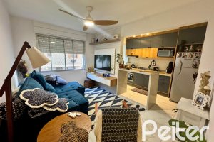 Apartamento à venda com 57m², 2 dormitórios, no bairro Tristeza em Porto Alegre