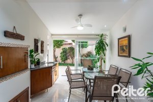 Casa em Condomínio à venda com 250m², 3 dormitórios, 1 suíte, 3 vagas, no bairro Tristeza em PORTO ALEGRE