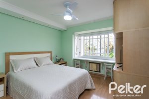 Casa em Condomínio à venda com 250m², 3 dormitórios, 1 suíte, 3 vagas, no bairro Tristeza em PORTO ALEGRE