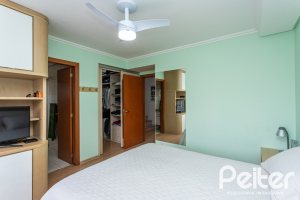 Casa em Condomínio à venda com 250m², 3 dormitórios, 1 suíte, 3 vagas, no bairro Tristeza em PORTO ALEGRE