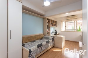 Casa em Condomínio à venda com 250m², 3 dormitórios, 1 suíte, 3 vagas, no bairro Tristeza em PORTO ALEGRE