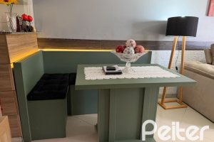 Casa à venda com 52m², 2 dormitórios, 2 vagas, no bairro Hípica em Porto Alegre