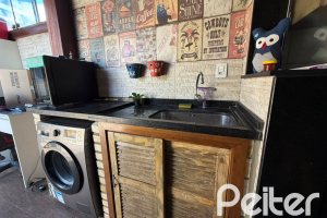 Casa à venda com 52m², 2 dormitórios, 2 vagas, no bairro Hípica em Porto Alegre