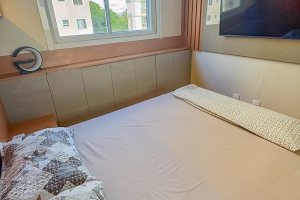 Apartamento à venda com 44m², 2 dormitórios, 1 vaga, no bairro Parque Santa Fé em Porto Alegre