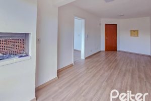 Apartamento à venda com 70m², 3 dormitórios, no bairro Cavalhada em Porto Alegre