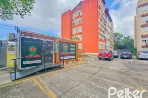 Apartamento à venda com 70m², 3 dormitórios, no bairro Cavalhada em Porto Alegre