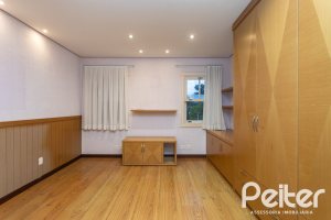 Casa em Condomínio à venda com 216m², 2 dormitórios, 2 suítes, 2 vagas, no bairro Terra Ville em PORTO ALEGRE
