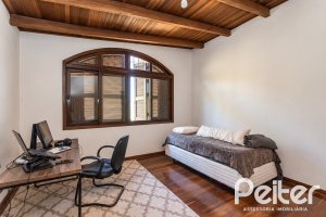 Casa à venda com 334m², 4 dormitórios, 1 suíte, no bairro Jardim Isabel em Porto Alegre