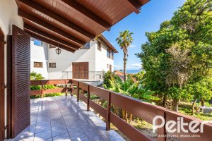 Casa à venda com 334m², 4 dormitórios, 1 suíte, no bairro Jardim Isabel em Porto Alegre