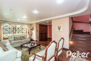 Casa à venda com 247m², 3 dormitórios, 3 suítes, 4 vagas, no bairro Ipanema em Porto Alegre