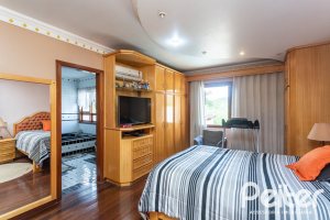 Casa à venda com 247m², 3 dormitórios, 3 suítes, 4 vagas, no bairro Ipanema em Porto Alegre