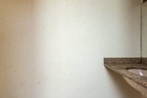 Casa à venda com 280m², 4 dormitórios, 1 suíte, 4 vagas, no bairro Ipanema em Porto Alegre