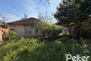 Terreno à venda com 554m², no bairro Tristeza em Porto Alegre