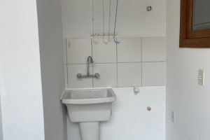 Apartamento à venda com 84m², 2 dormitórios, 1 suíte, 2 vagas, no bairro Tristeza em Porto Alegre
