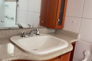 Apartamento à venda com 84m², 2 dormitórios, 1 suíte, 2 vagas, no bairro Tristeza em Porto Alegre