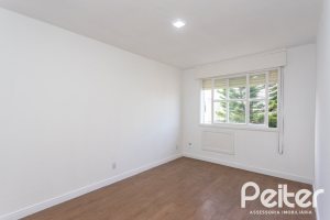 Apartamento à venda com 69m², 3 dormitórios, no bairro Cristal em Porto Alegre
