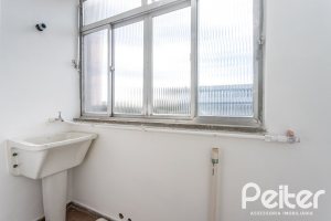 Apartamento à venda com 69m², 3 dormitórios, no bairro Cristal em Porto Alegre