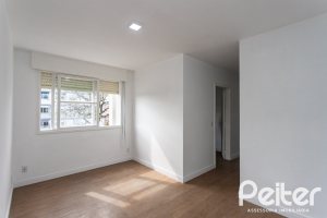Apartamento à venda com 69m², 3 dormitórios, no bairro Cristal em Porto Alegre
