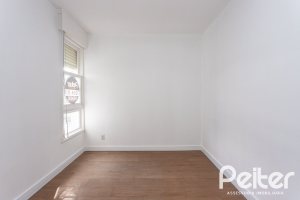 Apartamento à venda com 69m², 3 dormitórios, no bairro Cristal em Porto Alegre