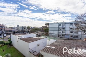 Apartamento à venda com 69m², 3 dormitórios, no bairro Cristal em Porto Alegre