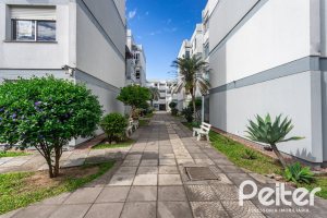 Apartamento à venda com 69m², 3 dormitórios, no bairro Cristal em Porto Alegre