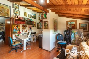 Casa à venda com 234m², 3 dormitórios, 1 suíte, 4 vagas, no bairro Tristeza em Porto Alegre