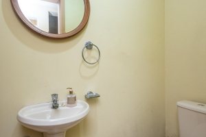 Casa à venda com 234m², 3 dormitórios, 1 suíte, 4 vagas, no bairro Tristeza em Porto Alegre