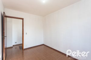 Casa à venda com 199m², 3 dormitórios, 1 suíte, 3 vagas, no bairro Ipanema em Porto Alegre