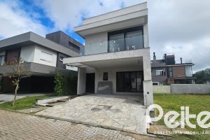 Casa em Condomínio à venda com 155m², 3 dormitórios, 3 suítes, 2 vagas, no bairro Ipanema em Porto Alegre