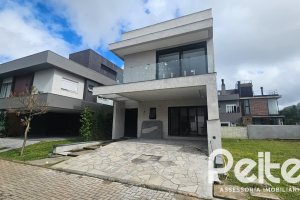 Casa em Condomínio à venda com 155m², 3 dormitórios, 3 suítes, 2 vagas, no bairro Ipanema em Porto Alegre