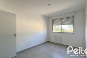 Apartamento à venda com 47m², 1 dormitório, no bairro Tristeza em Porto Alegre