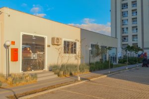 Apartamento à venda com 44m², 2 dormitórios, 1 vaga, no bairro Costa e Silva em Porto Alegre