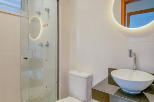 Apartamento à venda com 44m², 2 dormitórios, 1 vaga, no bairro Costa e Silva em Porto Alegre
