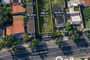 Terreno à venda com 300m², no bairro Cavalhada em Porto Alegre