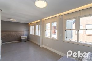 Casa em Condomínio à venda com 193m², 3 dormitórios, 2 suítes, 2 vagas, no bairro Chácara das Pedras em Porto Alegre