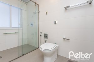 Casa em Condomínio à venda com 193m², 3 dormitórios, 2 suítes, 2 vagas, no bairro Chácara das Pedras em Porto Alegre