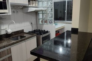 Apartamento à venda com 42m², 1 dormitório, 1 vaga, no bairro Cristal em Porto Alegre