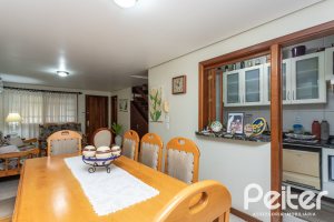 Casa à venda com 157m², 3 dormitórios, 1 suíte, 2 vagas, no bairro Ipanema em Porto Alegre