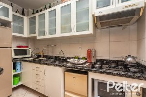 Casa à venda com 157m², 3 dormitórios, 1 suíte, 2 vagas, no bairro Ipanema em Porto Alegre