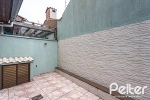 Casa à venda com 157m², 3 dormitórios, 1 suíte, 2 vagas, no bairro Ipanema em Porto Alegre