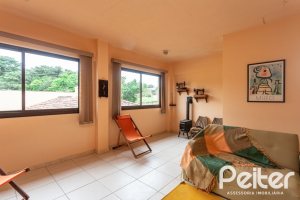 Casa à venda com 149m², 3 dormitórios, 1 suíte, 3 vagas, no bairro Ipanema em Porto Alegre