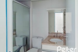 Apartamento à venda com 57m², 2 dormitórios, 1 suíte, 1 vaga, no bairro Vila Nova em PORTO ALEGRE
