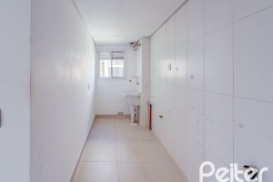 Apartamento à venda com 57m², 2 dormitórios, 1 suíte, 1 vaga, no bairro Vila Nova em PORTO ALEGRE